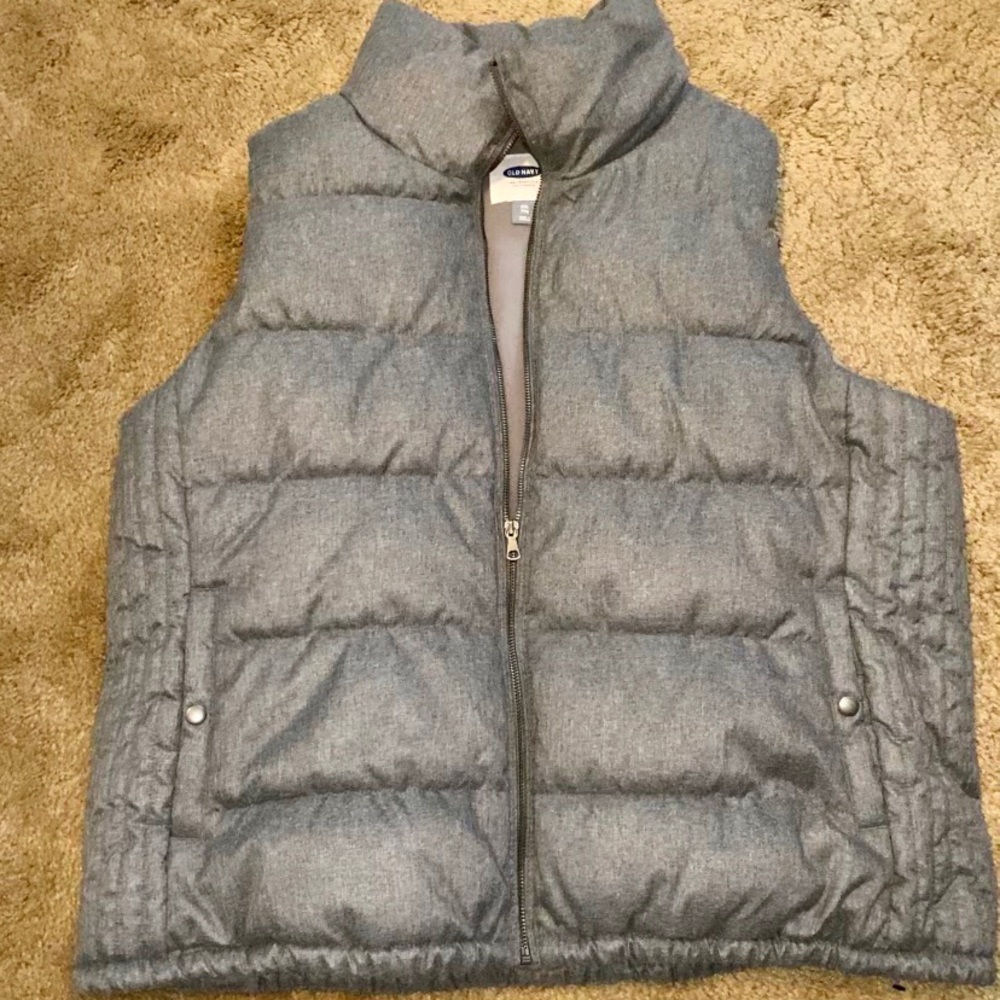 Old Navy Grey Fleece Puffer Vest (Women’s XXL)